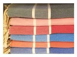 fouta-chevrons-couleur-taupe-corail-rose-pâle-bleu-marine-orange