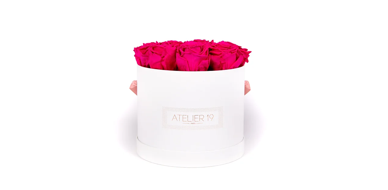 Roses éternelles par 15 dans écrin rond personnalisé