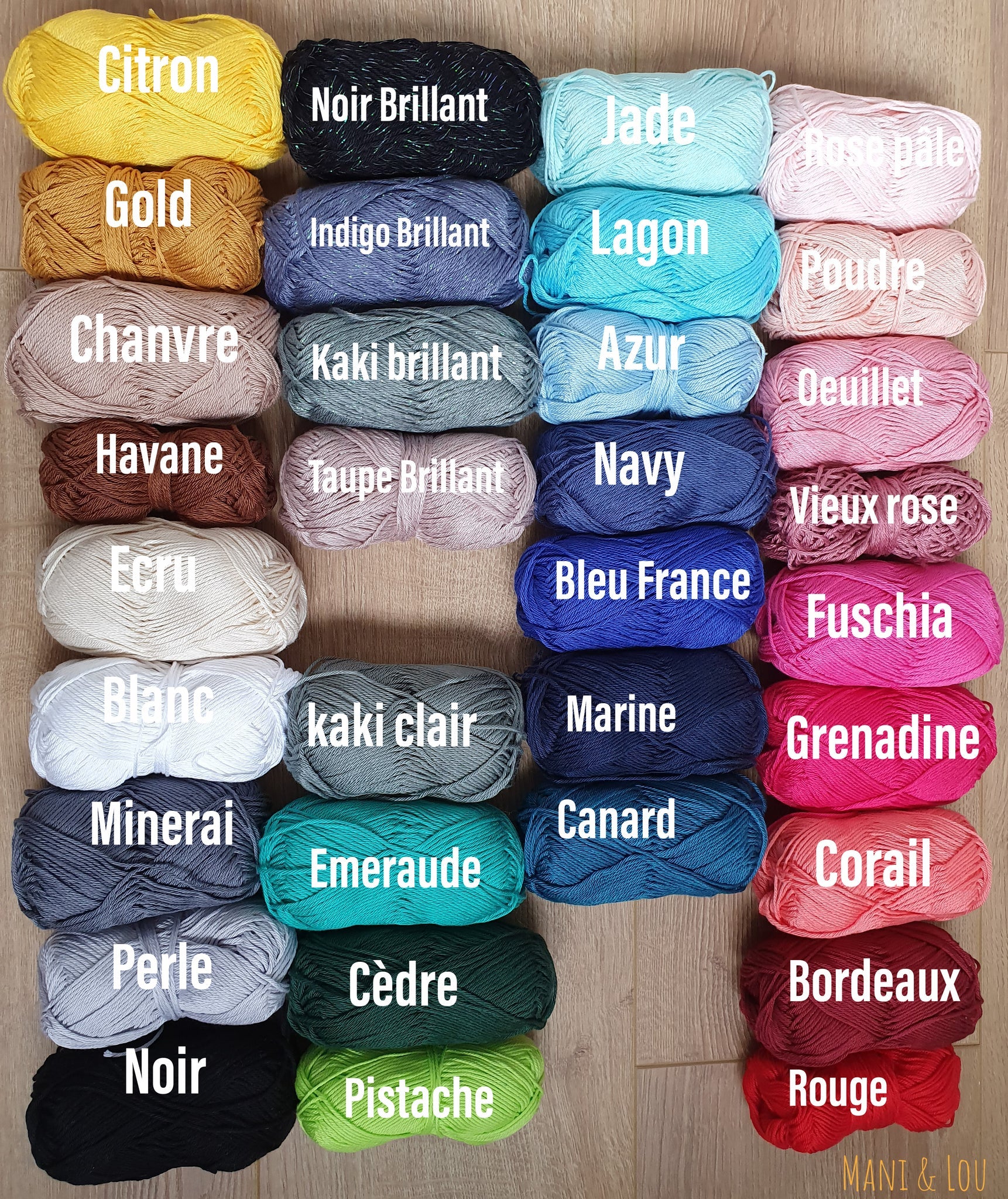 Couronne prénom personnalisée 6 pompons