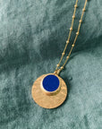 Personalized hammered medal and fine stone necklace - Beaded chain - Gold plated