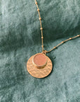 Personalized hammered medal and fine stone necklace - Beaded chain - Gold plated